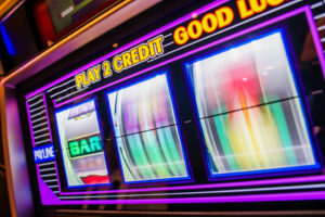 slot machines reel spinning - casino slots - real action slots